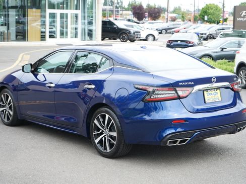 Used 2023 Nissan Maxima SV w/ Floor Mat Group FWD image 6