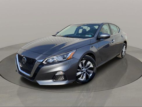 Used 2019 Nissan Altima 2.5 S image 1