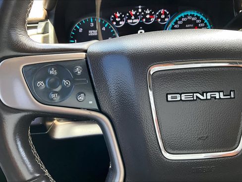Used 2019 GMC Yukon Denali w/ Denali Ultimate Package AWD/4WD image 24