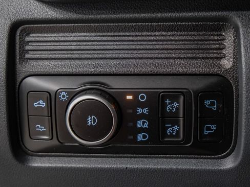 Used 2025 Ford F350 Platinum AWD/4WD image 29