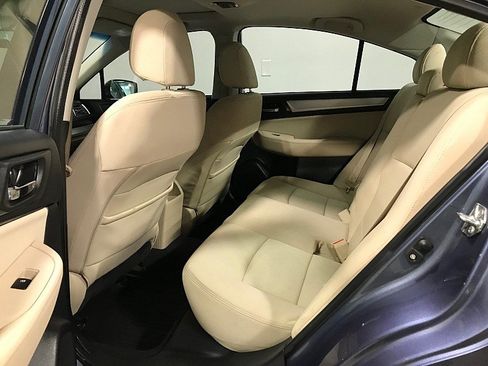 Used 2017 Subaru Legacy 2.5i Premium w/ Moonroof Package AWD/4WD image 19