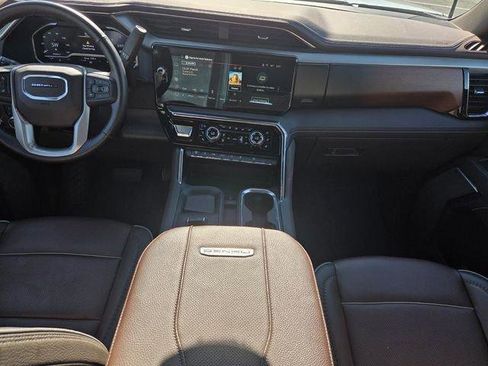 Certified 2025 GMC Sierra 3500 Denali w/ Denali Reserve Package image 12