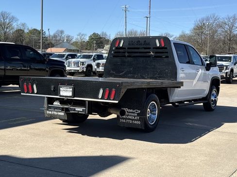 Used 2022 Chevrolet Silverado 3500 LT w/ Snow Plow Prep Package image 3