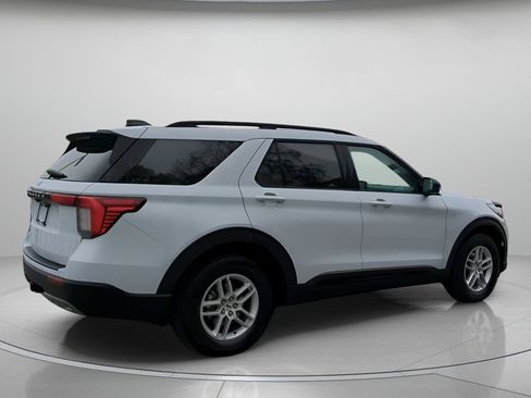 New 2026 Ford Explorer Active image 31