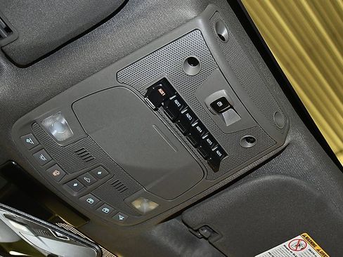 Used 2017 Ford F250 Lariat w/ Lariat Ultimate Package image 26