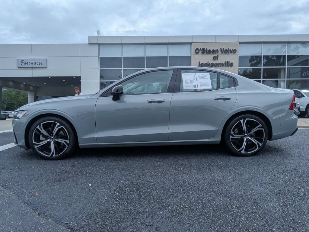 Certified 2024 Volvo S60 B5 Plus w/ Climate Package FWD image 3