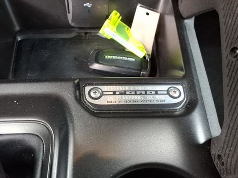 Used 2021 Ford Bronco Badlands image 30