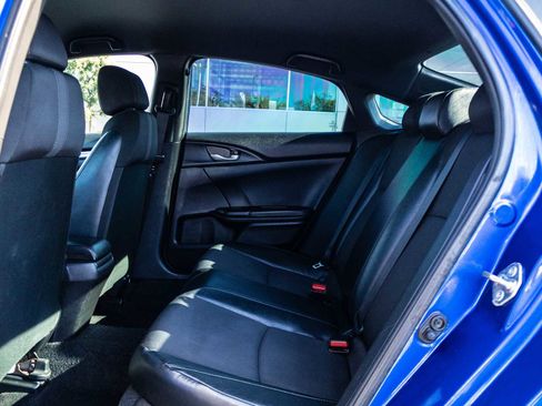 Used 2019 Honda Civic Sport image 16
