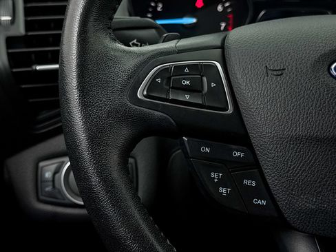 Used 2018 Ford Escape SE w/ SE Sport Appearance Package FWD image 28