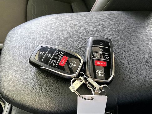 Certified 2024 Toyota RAV4 SE image 35