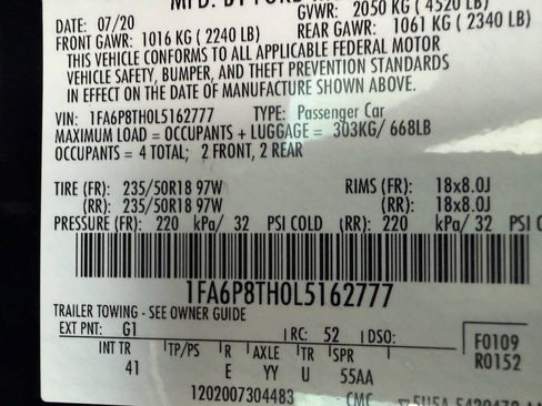Used 2020 Ford Mustang Premium RWD image 29