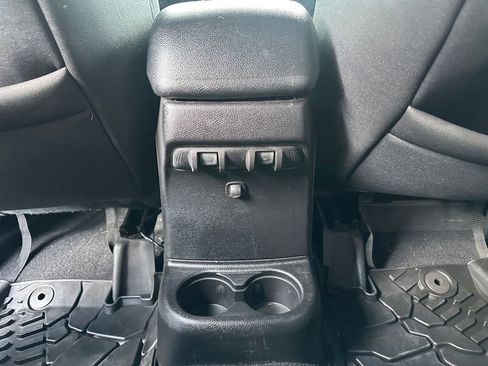 Used 2015 Jeep Wrangler Unlimited Sport w/ Quick Order Package 24S image 22