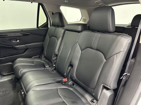 Certified 2023 Honda Pilot Touring image 30