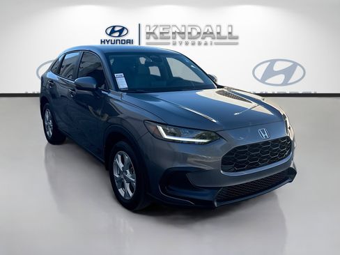 Used 2025 Honda HR-V LX image 1