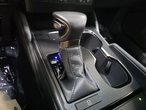 Used 2025 Lexus ES 350 w/ Premium Package FWD image 23