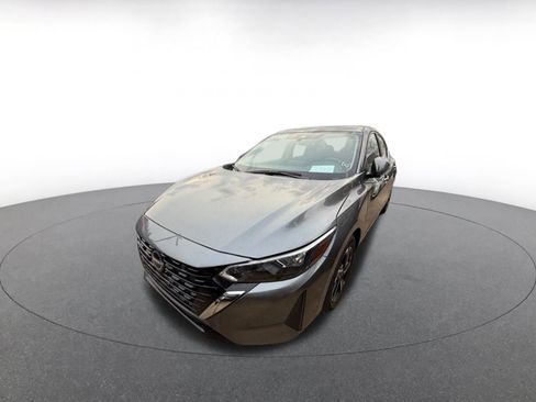 Used 2025 Nissan Sentra SV image 3