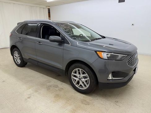 Used 2024 Ford Edge SEL w/ Convenience Package AWD/4WD image 7