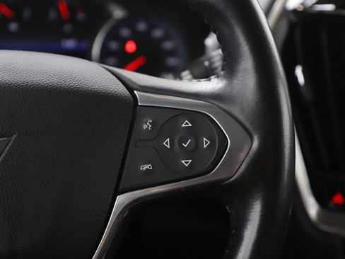 Used 2020 Chevrolet Traverse RS image 30