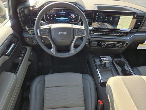 New 2026 Chevrolet Silverado 1500 ZR2 image 11