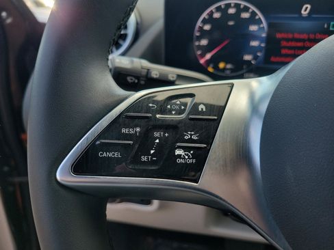 Certified 2025 Mercedes-Benz GLA 250 4MATIC image 29