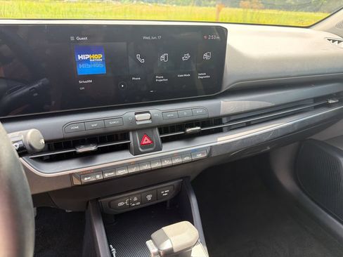 Used 2025 Kia K4 FWD image 28