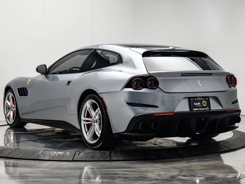 Used 2018 Ferrari GTC4Lusso AWD/4WD image 13