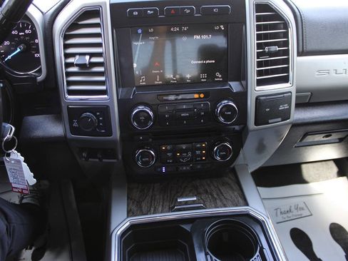 Used 2017 Ford F350 Lariat w/ Lariat Value Package AWD/4WD image 15