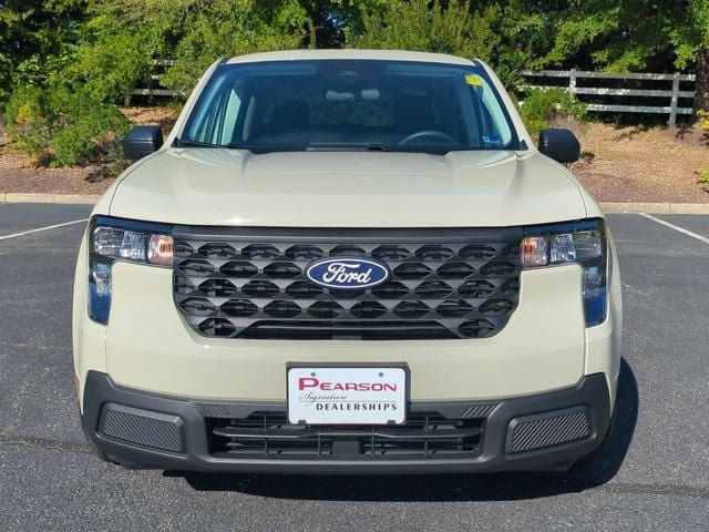 Used 2025 Ford Maverick XL w/ Equipment Group 102A AWD/4WD image 9