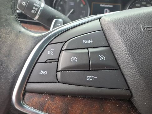 Certified 2022 Cadillac XT5 Sportv w/ Technology Package image 10