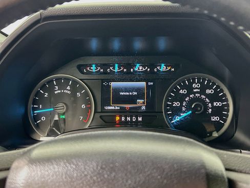 Used 2020 Ford F150 XLT w/ Equipment Group 302A Luxury AWD/4WD image 22