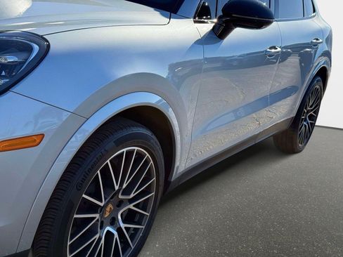 Used 2021 Porsche Cayenne S AWD/4WD image 11