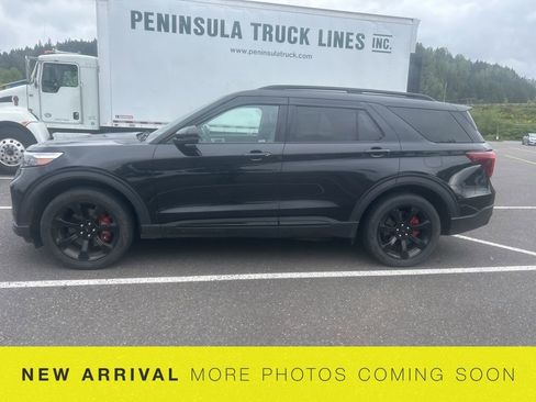 Used 2020 Ford Explorer ST w/ ST Street Pack AWD/4WD image 3