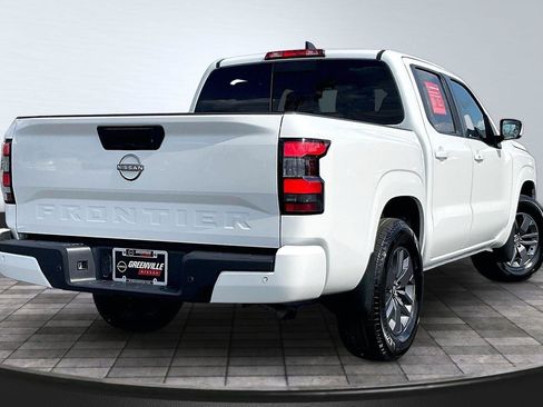 Certified 2025 Nissan Frontier SV w/ SV Convenience Package RWD image 15