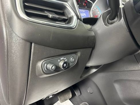 Used 2020 Chevrolet Equinox Premier AWD/4WD image 18