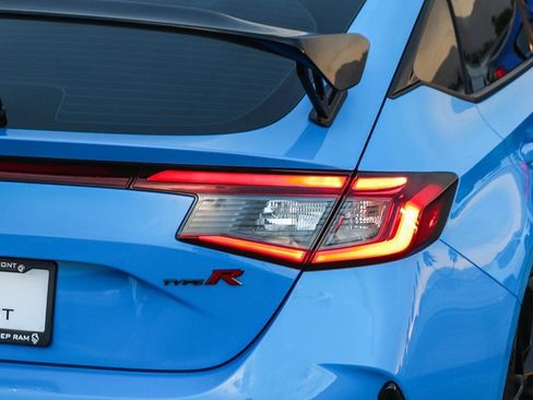 Used 2023 Honda Civic Type R image 10