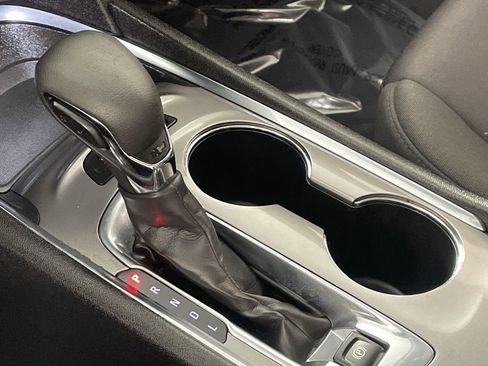 Used 2024 Chevrolet Malibu LT image 16