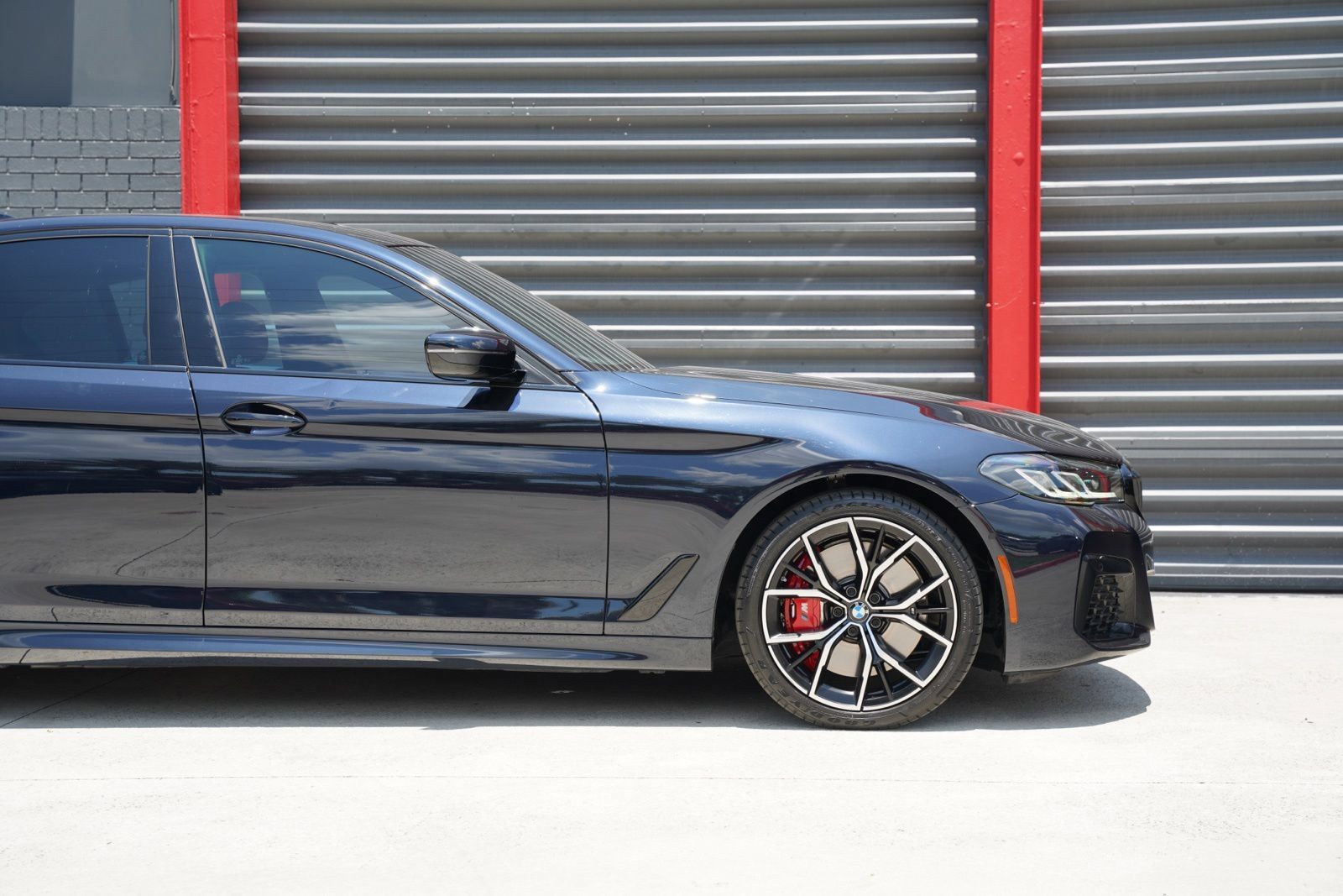 Used 2023 BMW 540i w/ M Sport Package RWD image 5