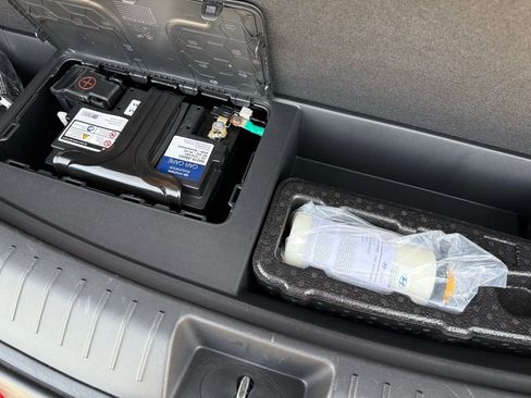 Certified 2024 Hyundai Santa Fe Limited image 29