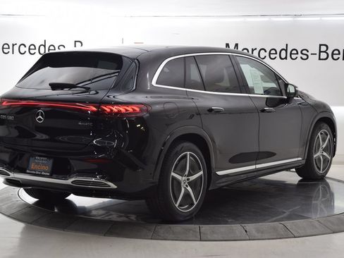 Used 2023 Mercedes-Benz EQS 580 4MATIC SUV image 5