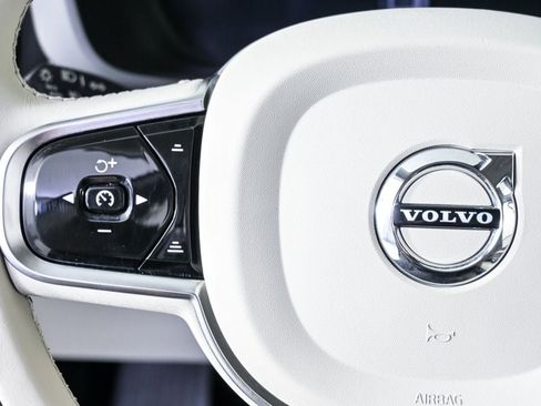 Certified 2023 Volvo XC60 B5 Plus w/ Climate Package FWD image 12