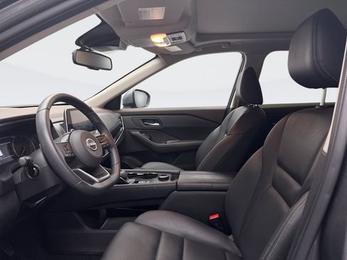 Used 2023 Nissan Rogue SL AWD/4WD image 9