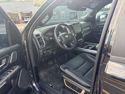 Used 2024 RAM 1500 Laramie AWD/4WD image 13