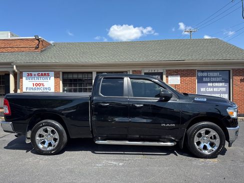 Used 2019 RAM 1500 Big Horn AWD/4WD image 4