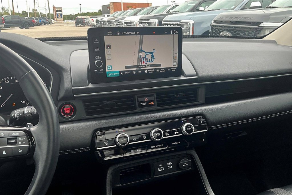 Used 2023 Honda Pilot Touring image 6