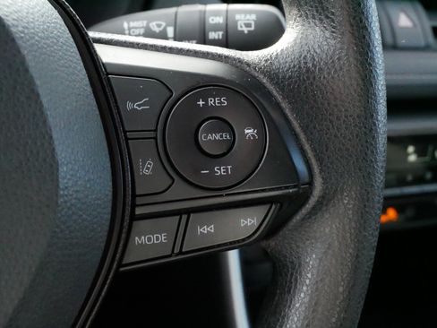 Certified 2025 Toyota RAV4 XLE AWD/4WD image 25