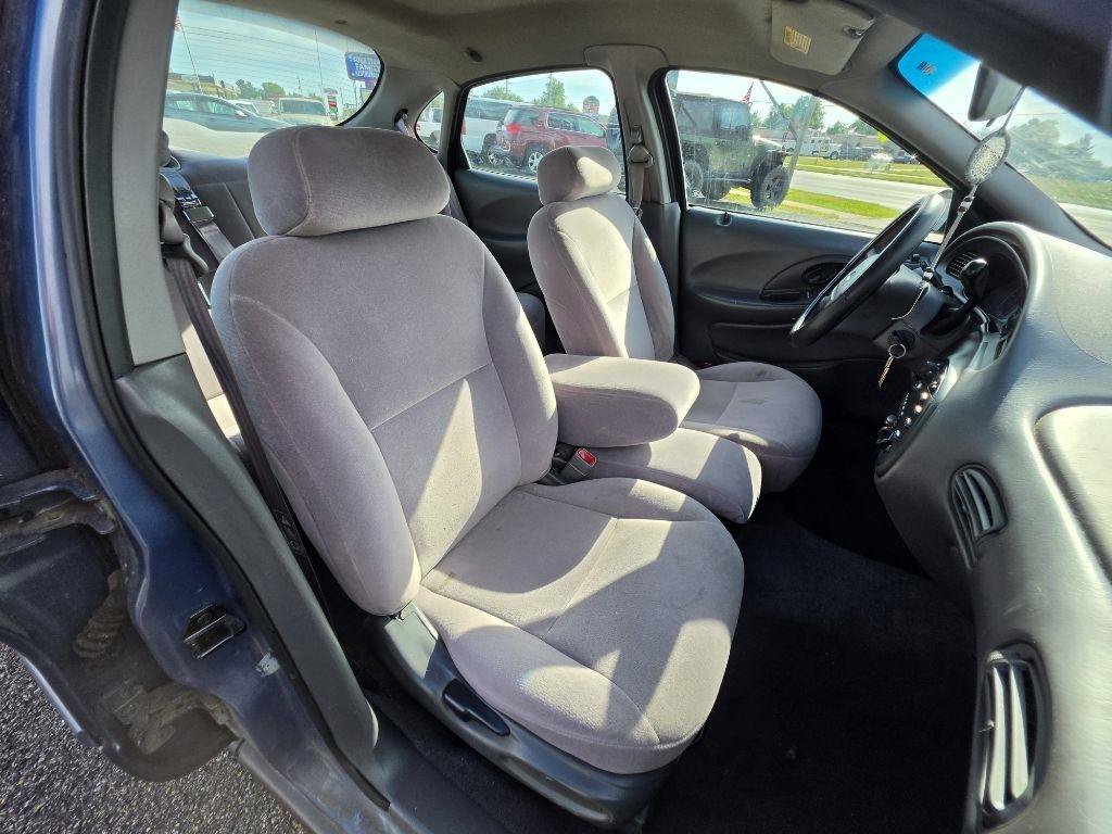Used 1999 Ford Taurus LX FWD image 18