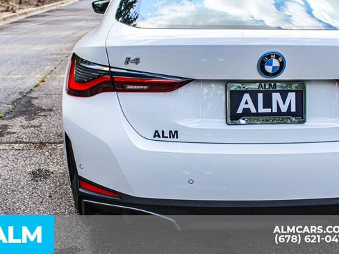 Used 2023 BMW i4 eDrive40 w/ Premium Package RWD image 11