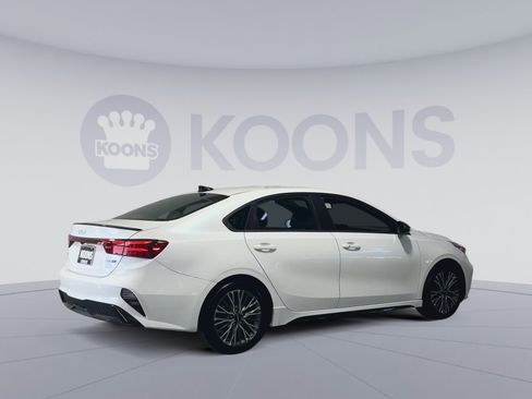 Used 2023 Kia Forte GT-Line w/ GT-Line Premium Package image 11