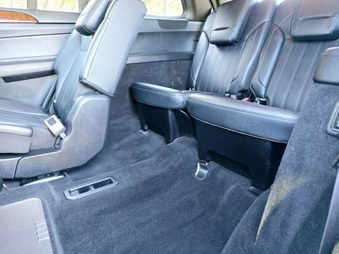 Used 2019 Mercedes-Benz GLS 450 4MATIC w/ Premium 1 Package image 49