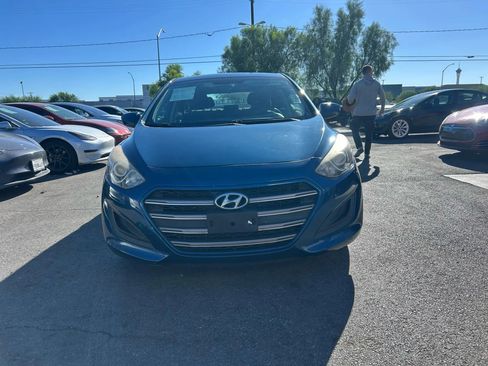 Used 2016 Hyundai Elantra GT image 2